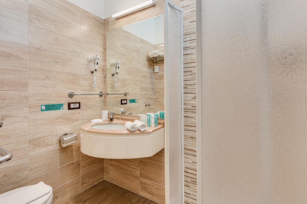 צ'סנטיקו Hotel Dolcevita מראה חיצוני תמונה