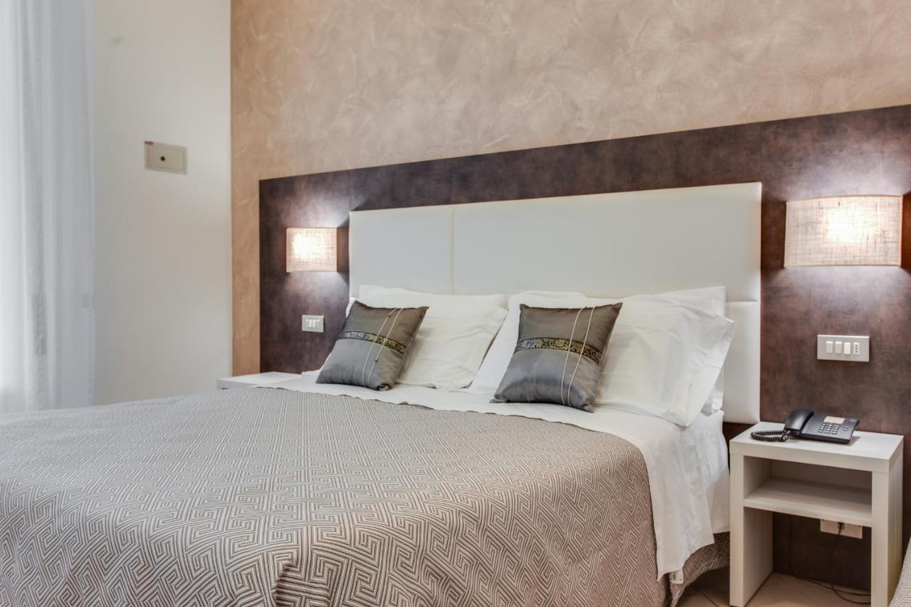 צ'סנטיקו Hotel Dolcevita מראה חיצוני תמונה