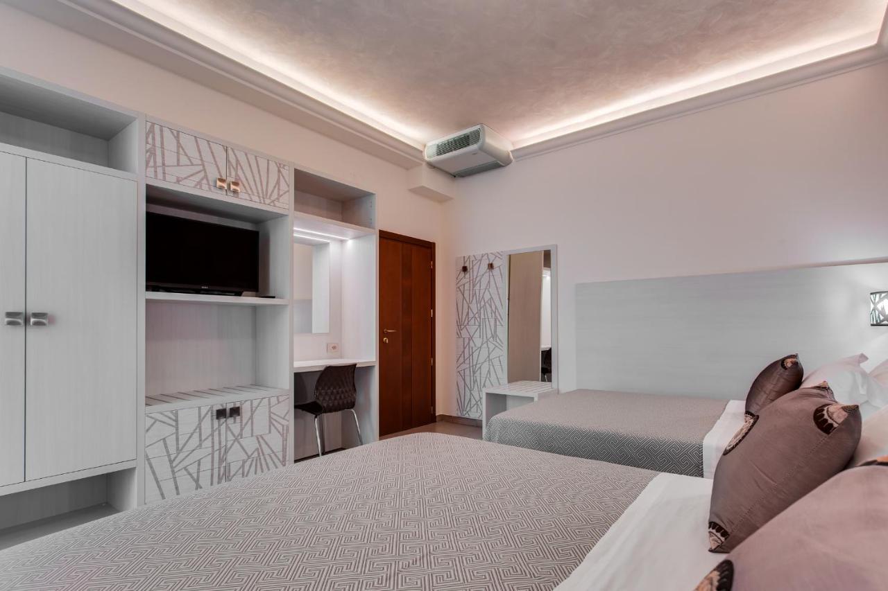 צ'סנטיקו Hotel Dolcevita מראה חיצוני תמונה