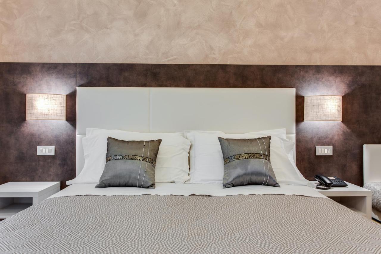 צ'סנטיקו Hotel Dolcevita מראה חיצוני תמונה