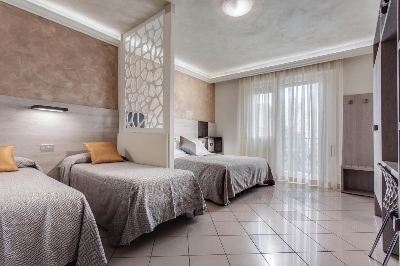 צ'סנטיקו Hotel Dolcevita מראה חיצוני תמונה