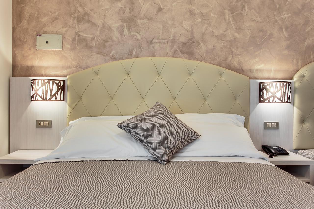 צ'סנטיקו Hotel Dolcevita חדר תמונה