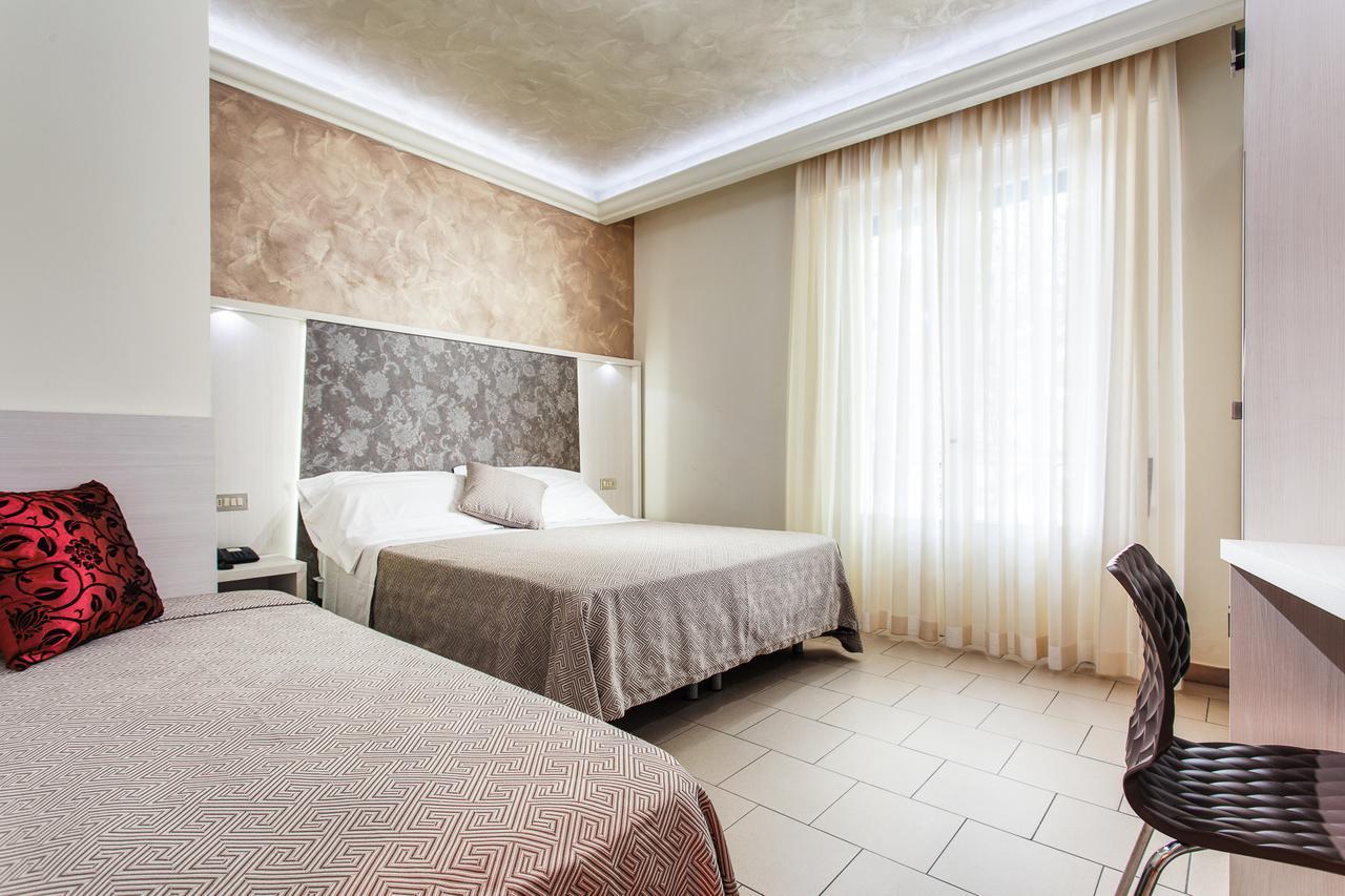 צ'סנטיקו Hotel Dolcevita מראה חיצוני תמונה