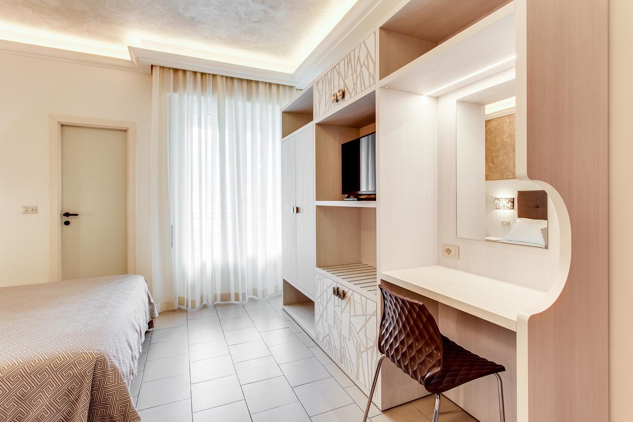 צ'סנטיקו Hotel Dolcevita מראה חיצוני תמונה