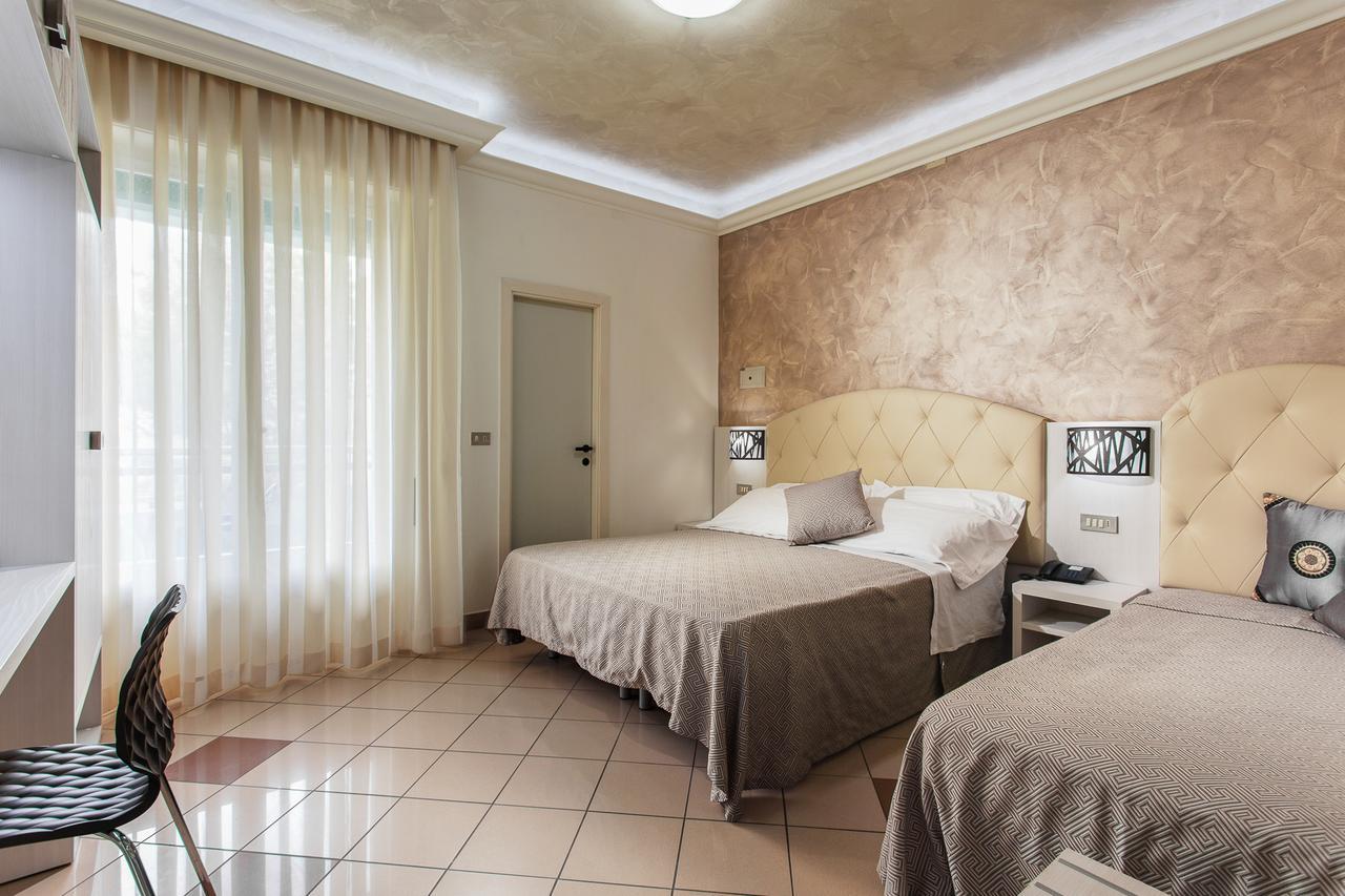 צ'סנטיקו Hotel Dolcevita מראה חיצוני תמונה